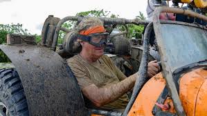 A massive hunt the grand tour season 4. Grand Tour Madagascar Special Trailer Release Date Cars Revealed Bt Tv