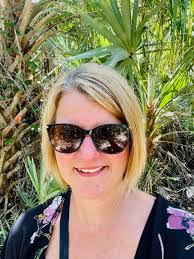 Lisa Quackenbush's Instagram, Twitter & Facebook