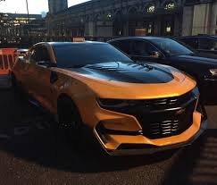 bumblebee at farringdon in the evening of october 2016 photo by arun09345 transformers transformers5 thelastknight tf5 transfo carros customizados carros