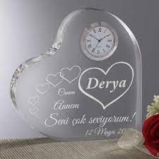 Biricik annenize layık en güzel bu anneler günü hediyeleri hediyemen de. Anneler Gunu Hediyesi Isimli Kalp Odulu Hediye Sepeti