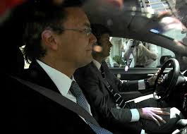 Estamos para servirles", dice un correo del ex subsecretario Pablo Wagner  al encargado de un proyecto minero de Penta