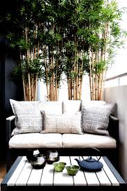 Kucuk Balkon Dekorasyonu Mobilya In 2020 Small Balcony Design Apartment Balcony Decorating Small Apartment Balcony Ideas