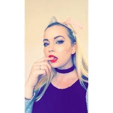 Karley Crawford's Instagram, Twitter & Facebook