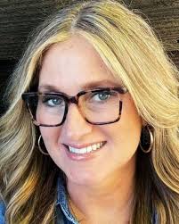 Kim Forcier's Instagram, Twitter & Facebook