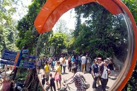 Waktu terus berjalan dan usia ini pun membawa aku di masa yang paling menyenangkan, masa sma. Cerita Foto Apa Yang Anda Lakukan Dalam Liburan Tahun Baru Hijriah