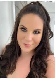 She is so pretty just like her mom ❤