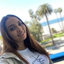 Tamela Burroughs's Instagram, Twitter & Facebook