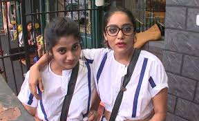 Bigg Boss Tamil 3 Day 32 Episode 33 Sakshi Agarwal And Meera Mitun Argue Over Cultural Difference Cinema Express Bigg boss tamil will be hosted by kamal haasan. bigg boss tamil 3 day 32 episode 33
