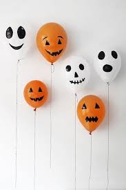 10 Ideas Para Un Halloween Terrorificamente Bonito Decopeques Globos De Halloween Manualidades Halloween Cosas De Halloween