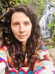 Staff Photos — Foster Parrots — The New England Exotic Wildlife Sanctuary