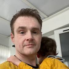 David Hooks (@Star_Trek_Dave)