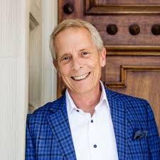 I'm thrilled to announce that I've been selected as a @CREXI Platinum  Broker for the 2024 Platinum Broker Awards!