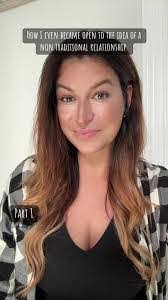 Kaitlin Neville's Instagram, Twitter & Facebook