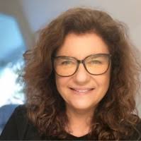 200+ perfiles de «Vock»