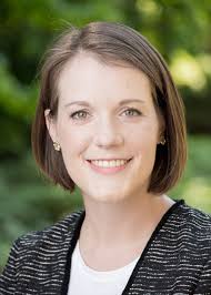 Alumni Advisors for Social Responsibility Network Share Insights with  Service-Minded Students