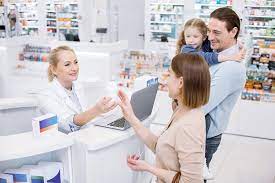 5 Reasons Why You Will Love Being A Pharmacy Assistant - International  Career Institute Uk