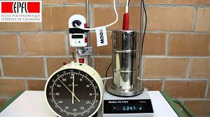 La chaleur latente de vaporisation est la quantité de chaleur qu'il faut fournir à 1 kg de liquide (à pression voici la courbe représentative de la chaleur latente de vaporisation de l'eau : 389 Chaleur Latente De Vaporisation De L Eau Youtube