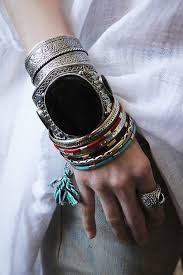 Raffiné et délicat, ce tendre bijou accompagne avec douceur. ÙØ§Ù‚Ø¯ Ø§Ù„ÙˆØ¹ÙŠ Ù‡Ù… Ø§Ù†Ù‡Ù… ØºÙŠØ± Ø£Ù…ÙŠÙ† Gros Bracelet Bois Femme Dsvdedommel Com