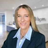 Victoria Riggle's Instagram, Twitter & Facebook