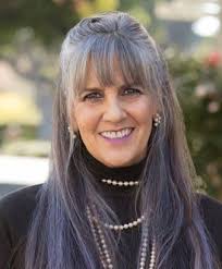 Connie Wayne's Instagram, Twitter & Facebook