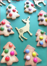 Biscuits Sables Sapin De Noel Aux Smarties Perle En Sucre Recettes Noel Idee Recette Noel Biscuit De Noel