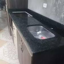 El mármol es una opción para la cubierta de cocina, existen mármoles con cierta dureza y menor porosidad. Mesones Para Cocinas En Marmol Granitos Naturales Quarztones En Medellin Clasf Casa Y Jardin