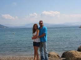 Aceasta a mărturisit că despărțirea de ion dichiseanu este dificilă în fiecare zi, dar și că vorbește cu marele actor în vis. Primele Imagini Cu Ioana Dichiseanu Dupa Divort Cum Au Filmat O Paparazzii La Cateva Zile De La Despartirea De Sotul Grec