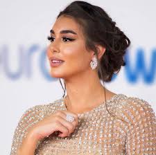 Yasmine Sabri On Instagram Nora1352 Celebrities Celebrity Photography Hairdo