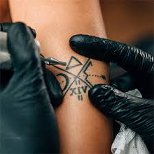 Some of the benefits a&d provides include: Amazon Com A D Tattoo Skin Moisturizing Ointment Skin Moisturizer With Beeswax Almond Oil And Pro Vitamin B5 3 5 Oz Tube Beauty Personal Care