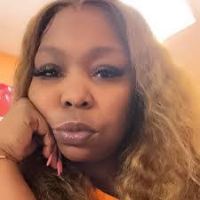 Lisa Wigfall's Instagram, Twitter & Facebook