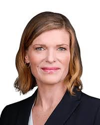 Taylor Derringer's Instagram, Twitter & Facebook