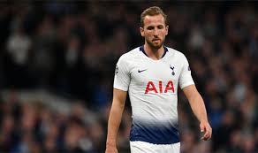 Harry edward kane mbe (born 28 july 1993) is an english professional footballer who plays as a striker for premier league club tottenham hotspur and captains the england national team. Garri Kejn Gotov Pokinut Tottenhem I Perebratsya V Manchester Yunajted Journalist Today