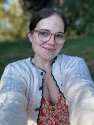 👤 Emma sent you a message 5 minutes ago "Where are you from?"