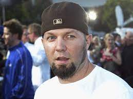 Limp bizkit former frontman fred durst is reminding fans — and the associated press — with his sweatshirt that he is not real estate mogul and accused murderer robert durst. Ap Confuses Robert Durst For Fred Durst