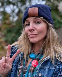 mary bue (@marybuemusic) • Instagram photos and videos