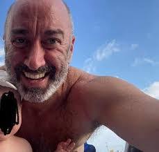 Eric Howard's Instagram, Twitter & Facebook