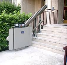 Con oltre 3000 impianti nella regione, siamo i leader indiscussi per l'installazione e la manutenzione del tuo servoscala. Quanto Costa Un Montascale Per Disabili Ecco Le Voci Che Incidono Sul Prezzo Disabili Com