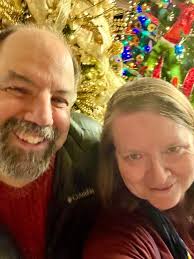 Does anyone know of a bakery that makes large gingerbread men to decorate?