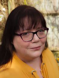 Meet Elaine Everest, Sunday Times Bestseller historical saga writer.