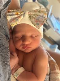 Lori Mehta (@lorimehtaart) • Threads, Say more