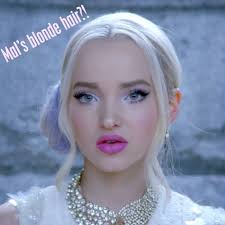 Dove Cameron Mal S Blonde Hair Dove Cameron Descendants Dove Cameron Descendants