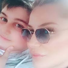 İşte oğlu… songül karlı yaptığı açıklamalarla gündem oldu. Sarkici Songul Karli Nin Oglu Efe Furkan Buyudu Magazin Haberleri