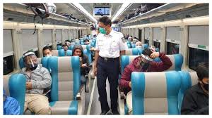 Jika tahapan sebelumnya anda dinyatakan lulus,tahapan berikutnya adalah wawancara atau interview langsung dengan petugas penyeleksi dari perusahaanya langsung.ada beberapa pertanyaan yang diajukan atau ditanyakan kepada saya,antara lain Soal Tes Kereta Api Jawabanku Id