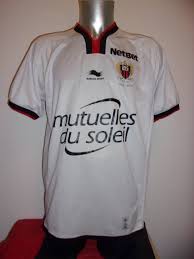 Explore and find official jerseys and merchandising by macron. Ogc Nice Visitante Camiseta De Futbol 2014 2015 Sponsored By Mutuelles Du Soleil