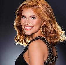 Leann Huff's Instagram, Twitter & Facebook