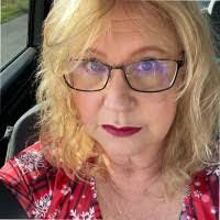 Deb Chavez's Instagram, Twitter & Facebook