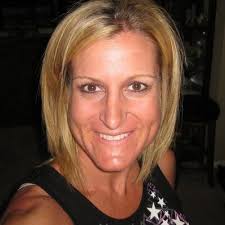 Lori Whitford's Instagram, Twitter & Facebook