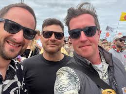 The best festival in the world deserves the best festival crew 🤘🏻❤️✨