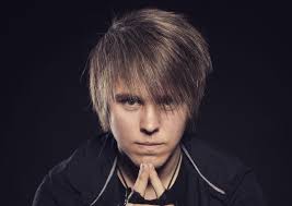 Emo hairstyles are associated with punk and emo music, and can be different. 45 Cool Emo Hairstyles For Men Combination Of Flatter And Creativity