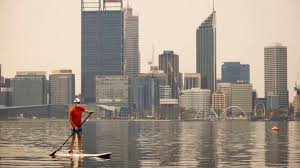 Perth residents ignored a plea from the wa premier not to 'panic buy' after it was announced the city would. Bushfire Smoke Blankets Australian City Under Covid 19 Lockdown